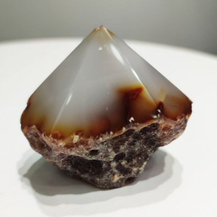 Akik ( Agate ) Taşı Piramit